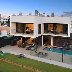  Holiday home Jewel Of Broadbeach Australia